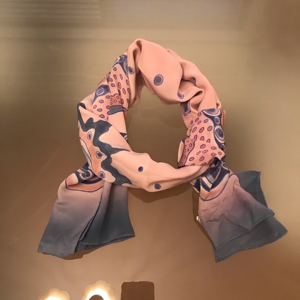 Water color silk scarf - Picture 6 of 6